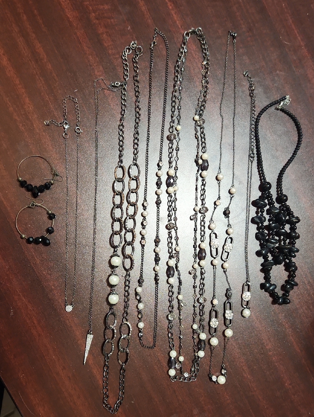 Black And Pearl Women's Necklace Lot
